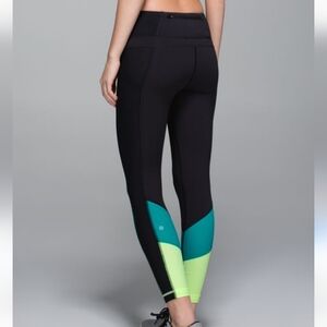 Lululemon Women’s Size 2 Leggings Black 23 inch inseam